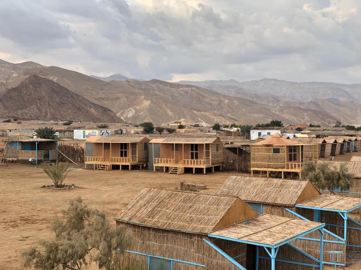 Half Moon Camp Hotel Taba Bagian luar foto
