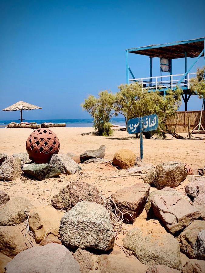 Half Moon Camp Hotel Taba Bagian luar foto