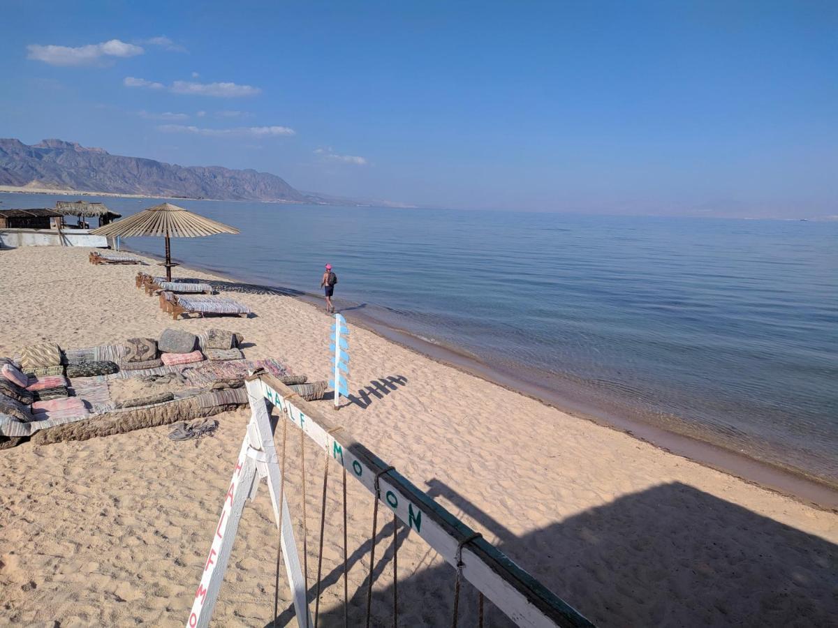 Half Moon Camp Hotel Taba Bagian luar foto