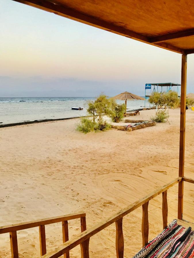 Half Moon Camp Hotel Taba Bagian luar foto