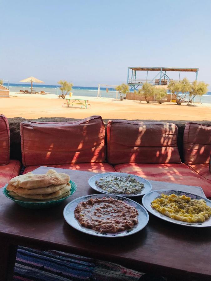 Half Moon Camp Hotel Taba Bagian luar foto